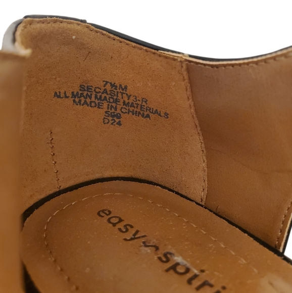 Easy Spirit Women's Black Ankle Strap Sandals - Picture 6 of 8